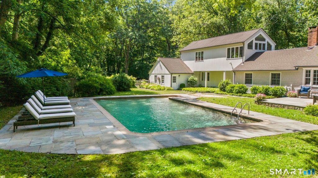 Photo of 211 Newtown Turnpike, Wilton, CT 06897 (MLS # 24182637)