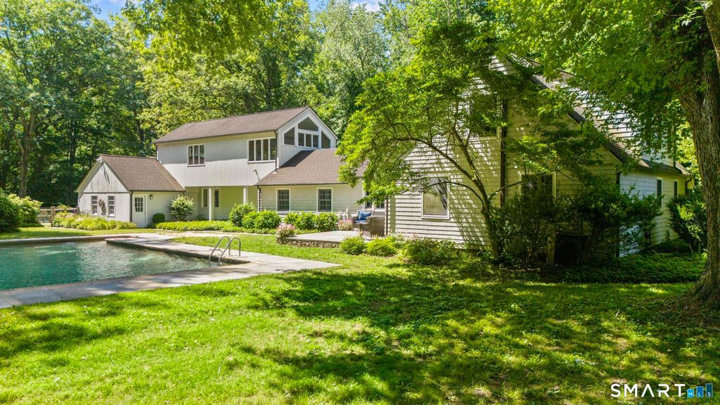 Photo of 211 Newtown Turnpike, Wilton, CT 06897 (MLS # 24182637)