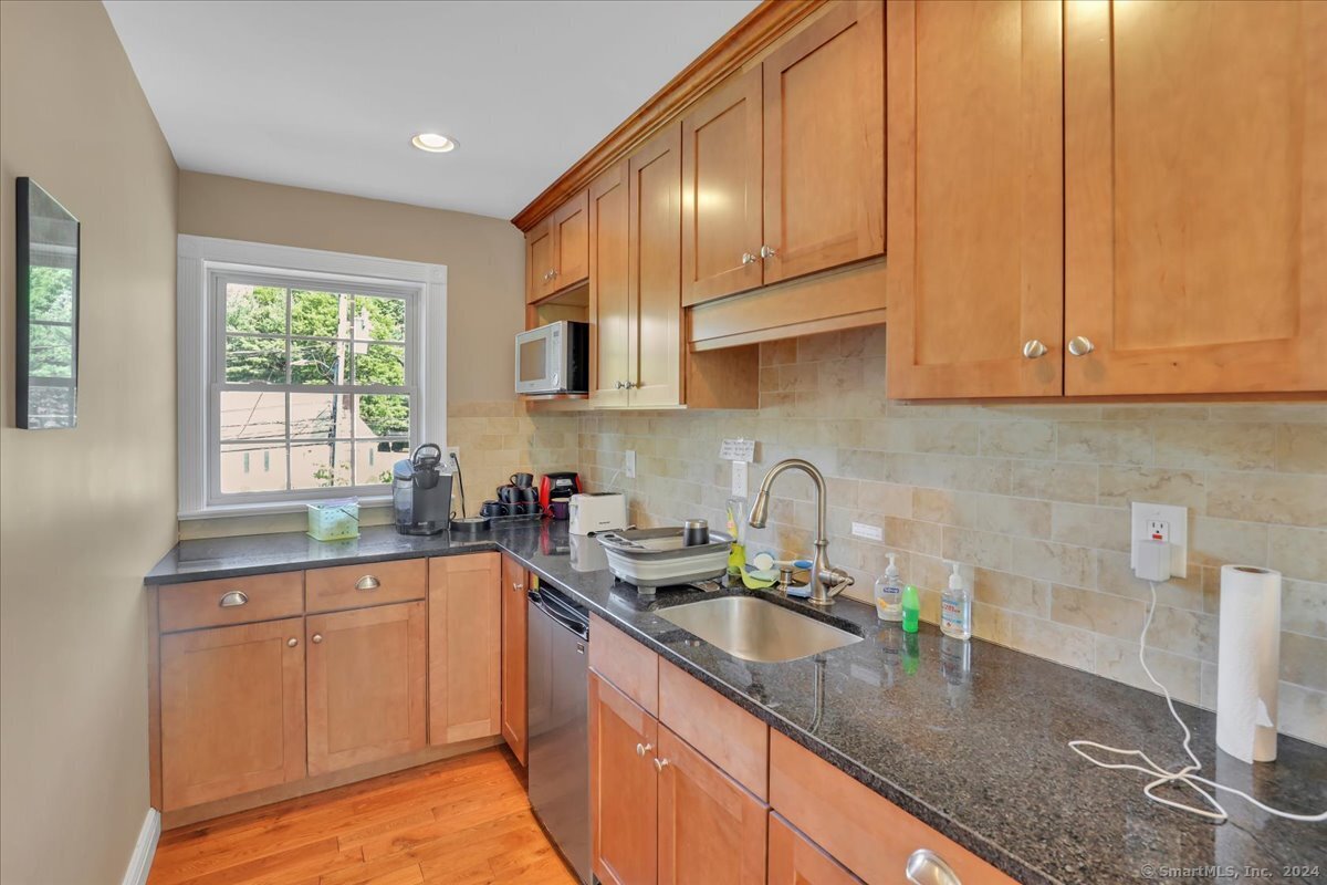 Southington, Connecticut 06479, United States, ,Residential,Active,33194