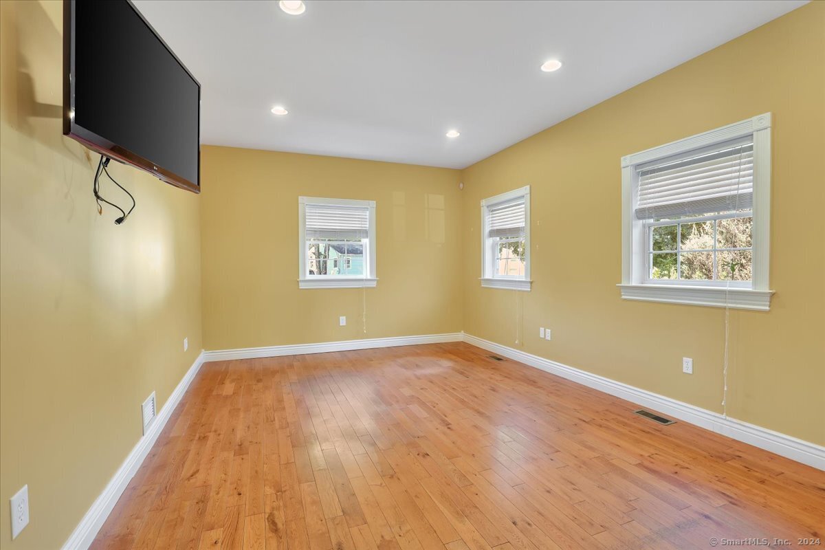 Southington, Connecticut 06479, United States, ,Residential,Active,33194