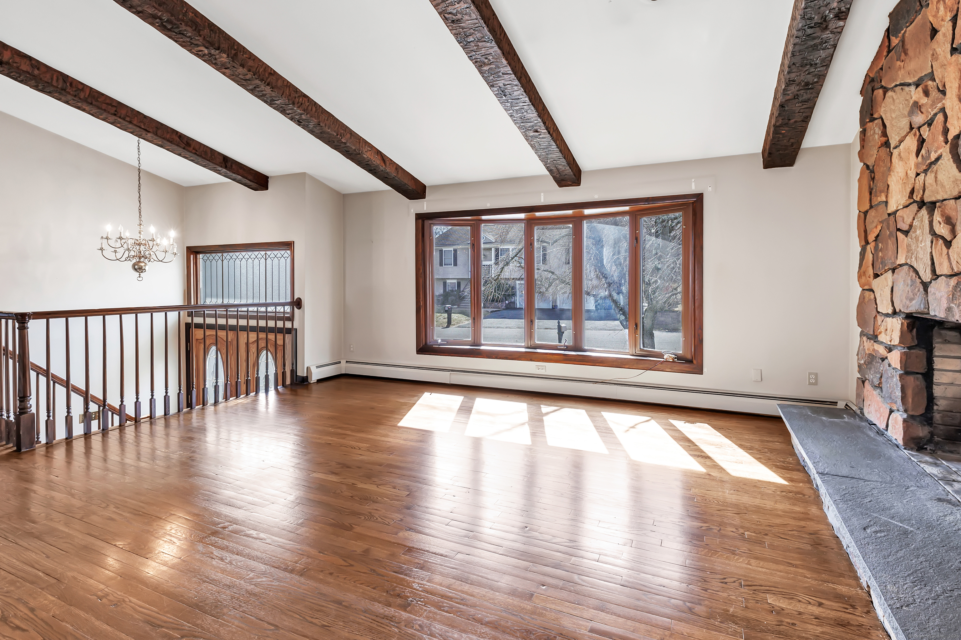 96 Trelane Drive, Bridgeport, Connecticut image 9