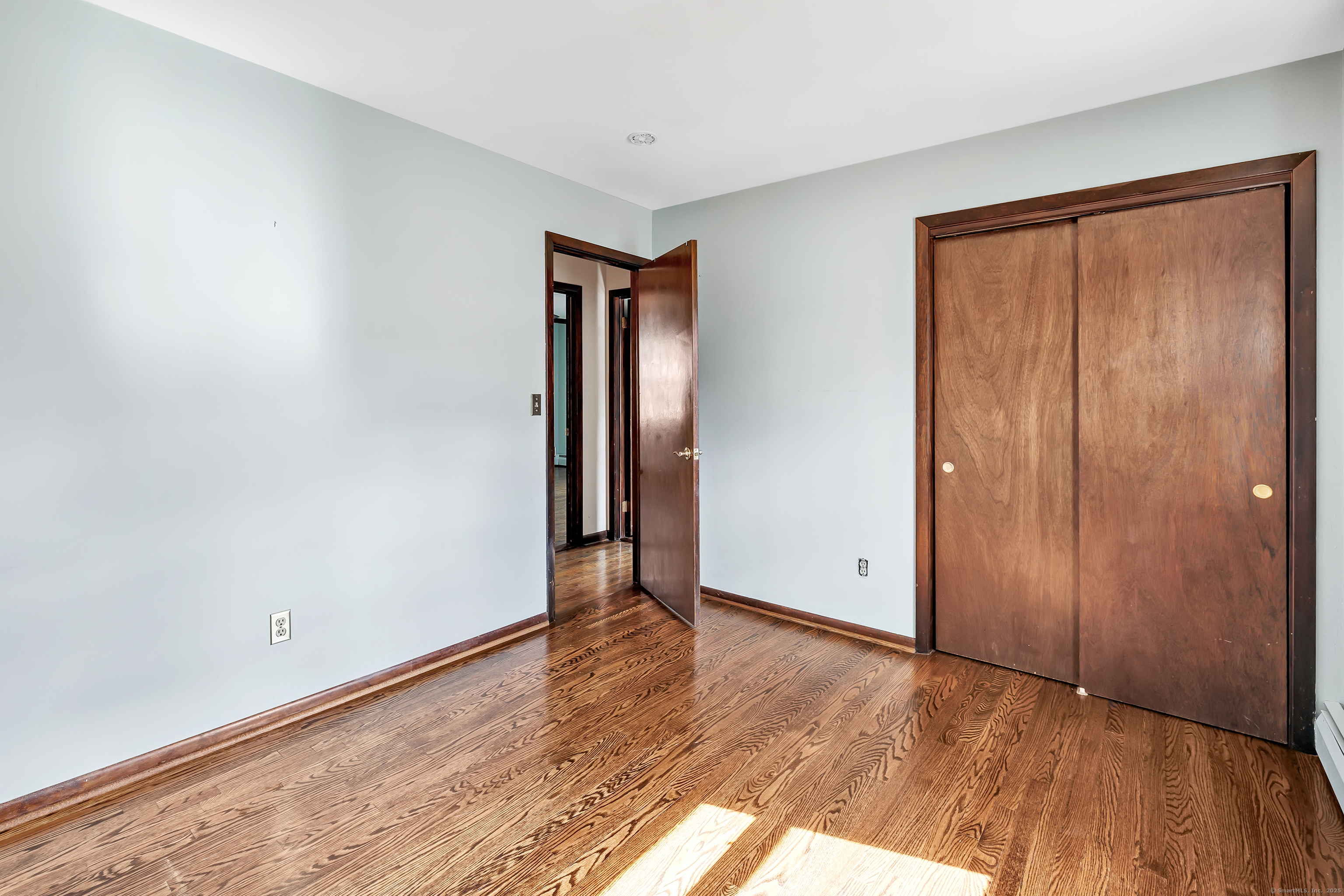 96 Trelane Drive, Bridgeport, Connecticut image 24