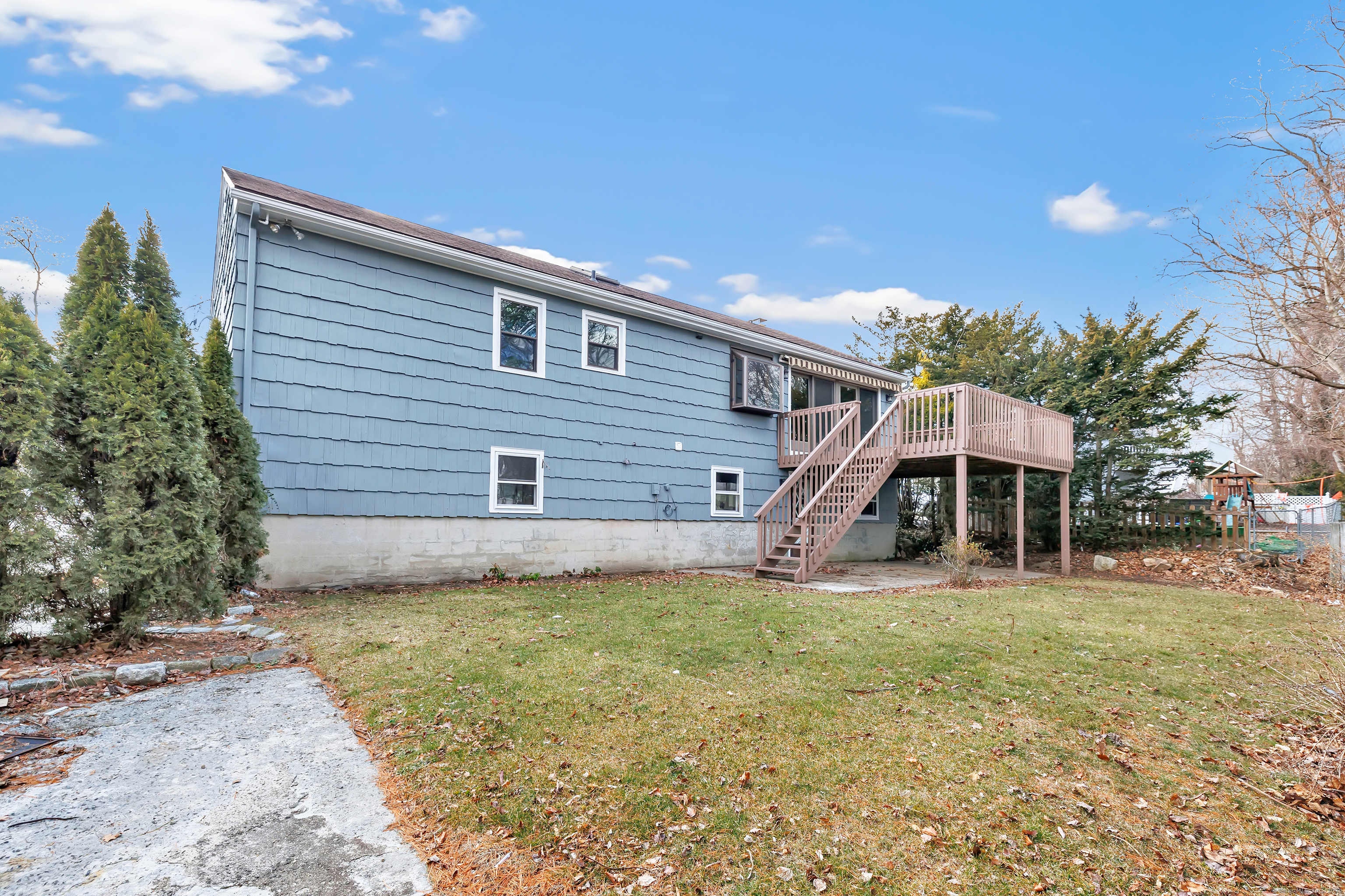 96 Trelane Drive, Bridgeport, Connecticut image 38