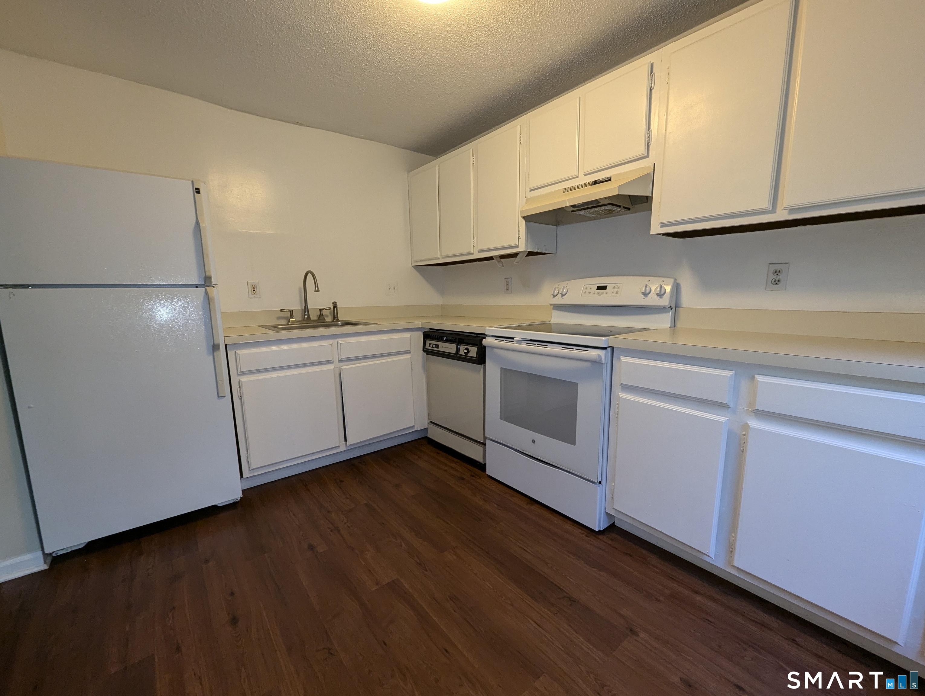7 Padanaram Road J218
