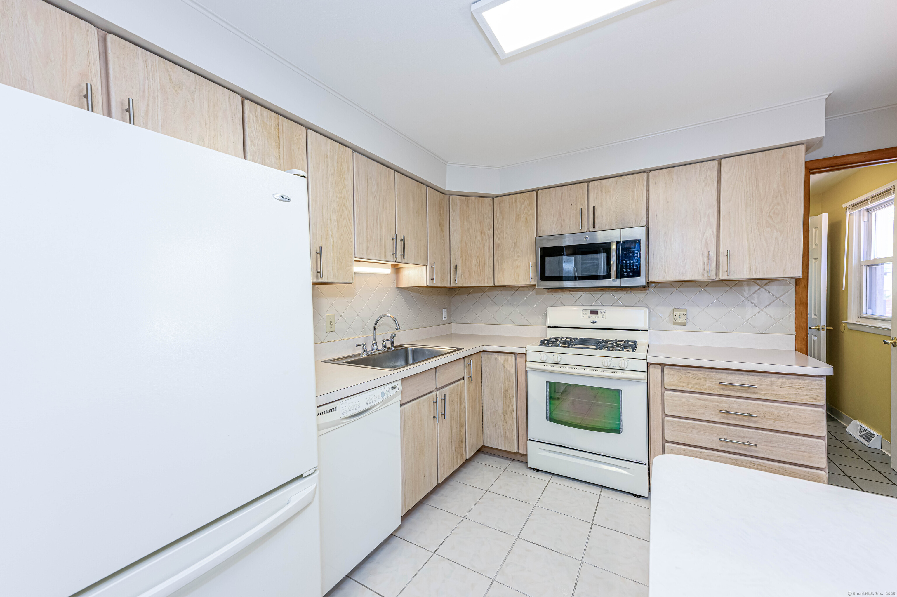 185 Daniel Road, Hamden, Connecticut image 12
