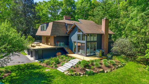 MLS: 24094703