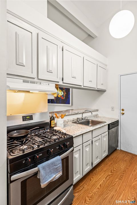 Tiny photo for 19 Cook Close #19, Ridgefield, CT 06877 (MLS # 24157984)