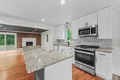 Tiny photo for 15 Lancaster Road, Glastonbury, CT 06033 (MLS # 24135362)