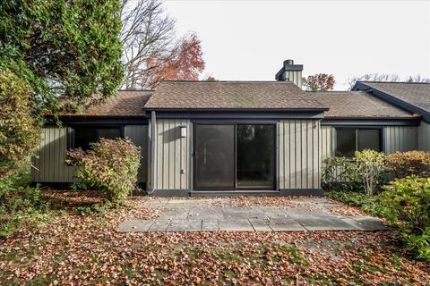 Tiny photo for 929 Heritage Village #B, Southbury, CT 06488 (MLS # 24138404)