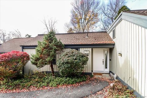 Tiny photo for 929 Heritage Village #B, Southbury, CT 06488 (MLS # 24138404)