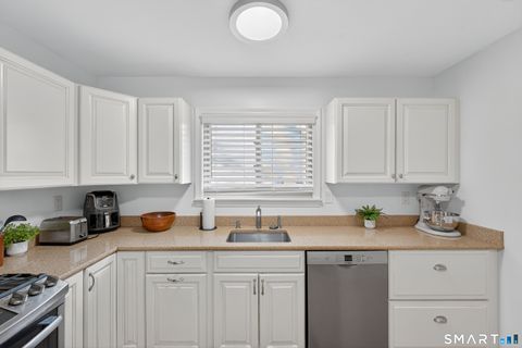 Tiny photo for 30 Larkspur Drive #30, Cromwell, CT 06416 (MLS # 24157912)