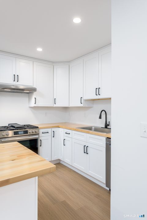 Tiny photo for 28 Townsend Street, New Haven, CT 06511 (MLS # 24152499)