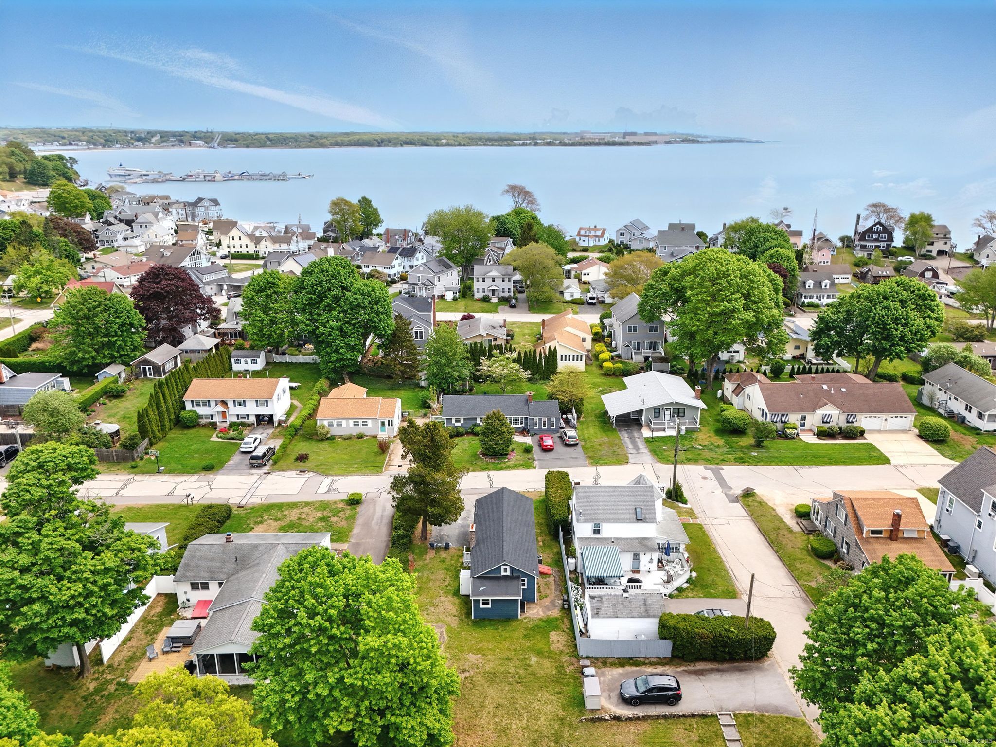 27 Prospect Avenue, East Lyme, Connecticut image 1
