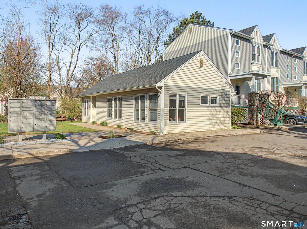 Photo of 130 Winchester Avenue #400, New Haven, CT 06511 (MLS # 24170887)