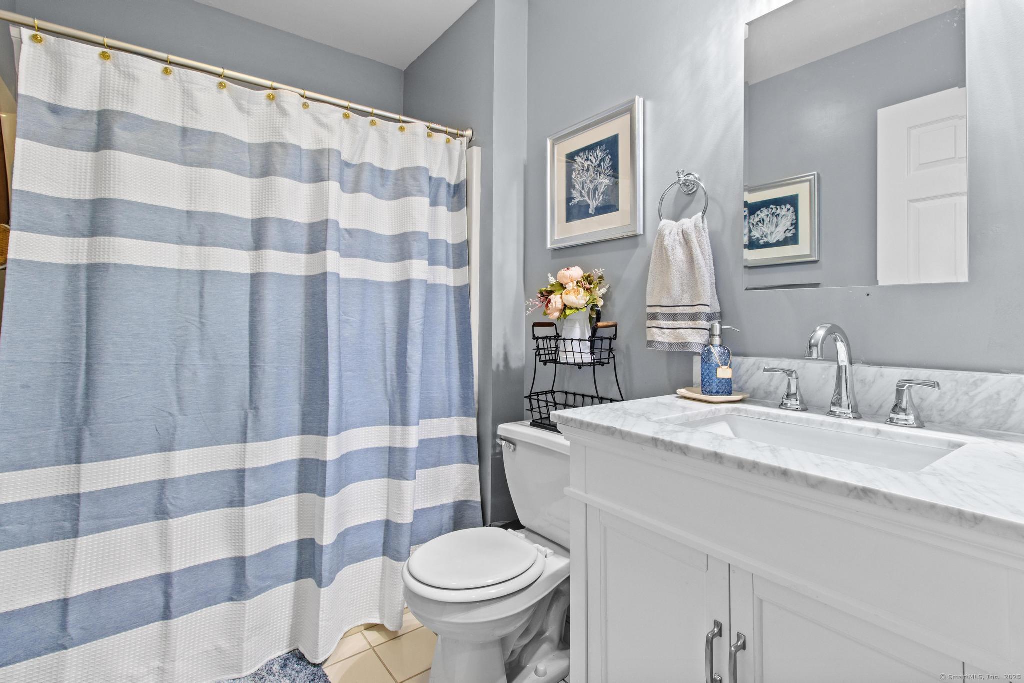 33 Georges Court, Waterbury, Connecticut image 17