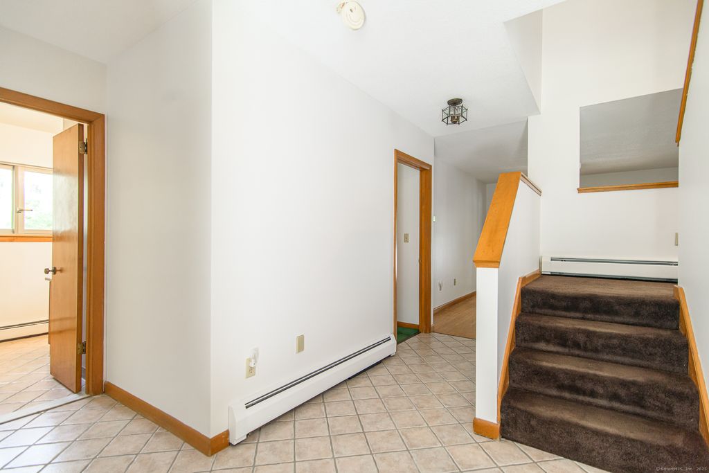 Photo of 29 Crooked Trl Extension, Woodstock, CT 06281 (MLS # 24163380)