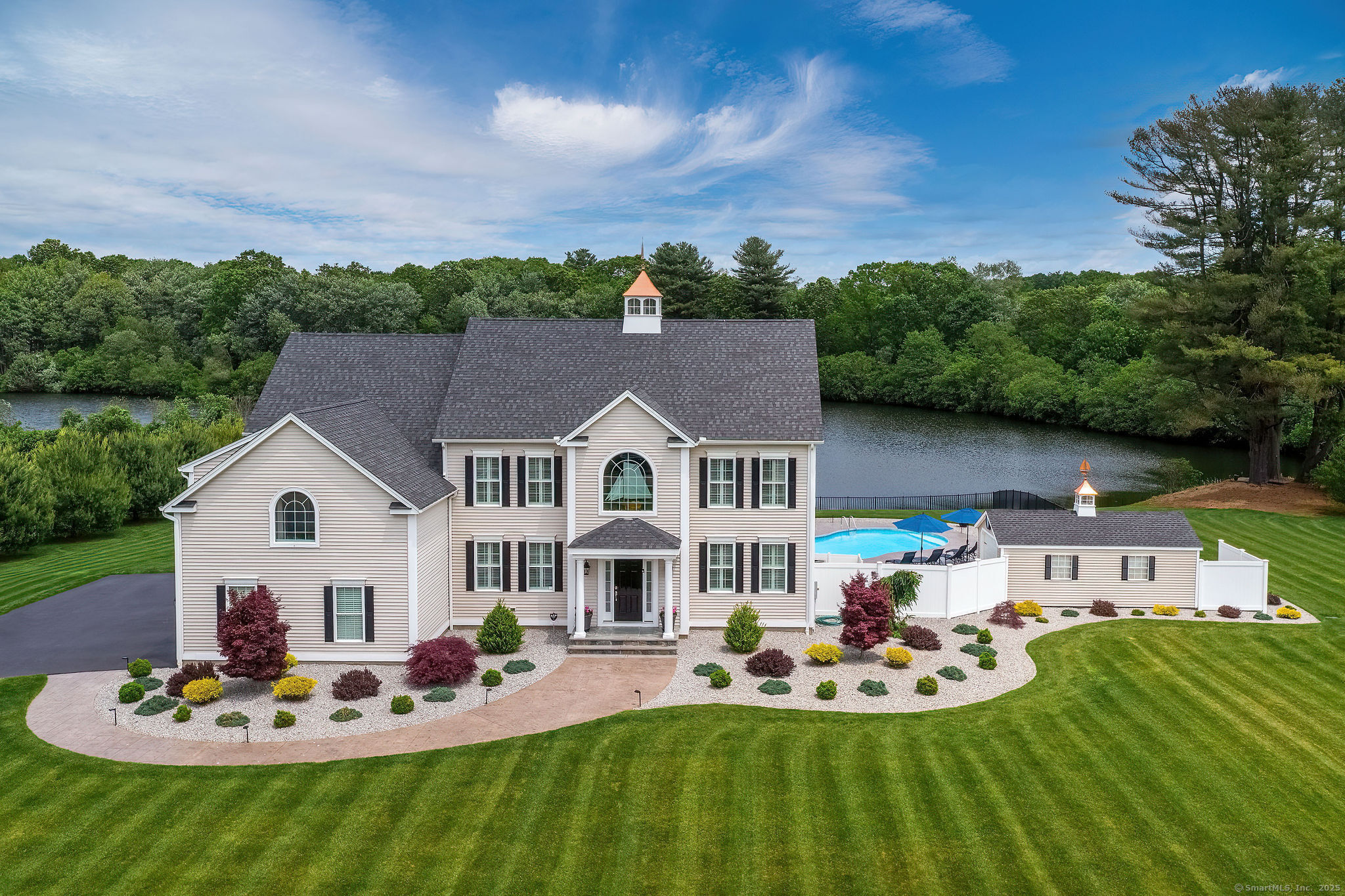 Property for Sale at Wildcat Springs Drive, Madison, Connecticut - Bedrooms: 4 
Bathrooms: 4 
Rooms: 9  - $1,549,000