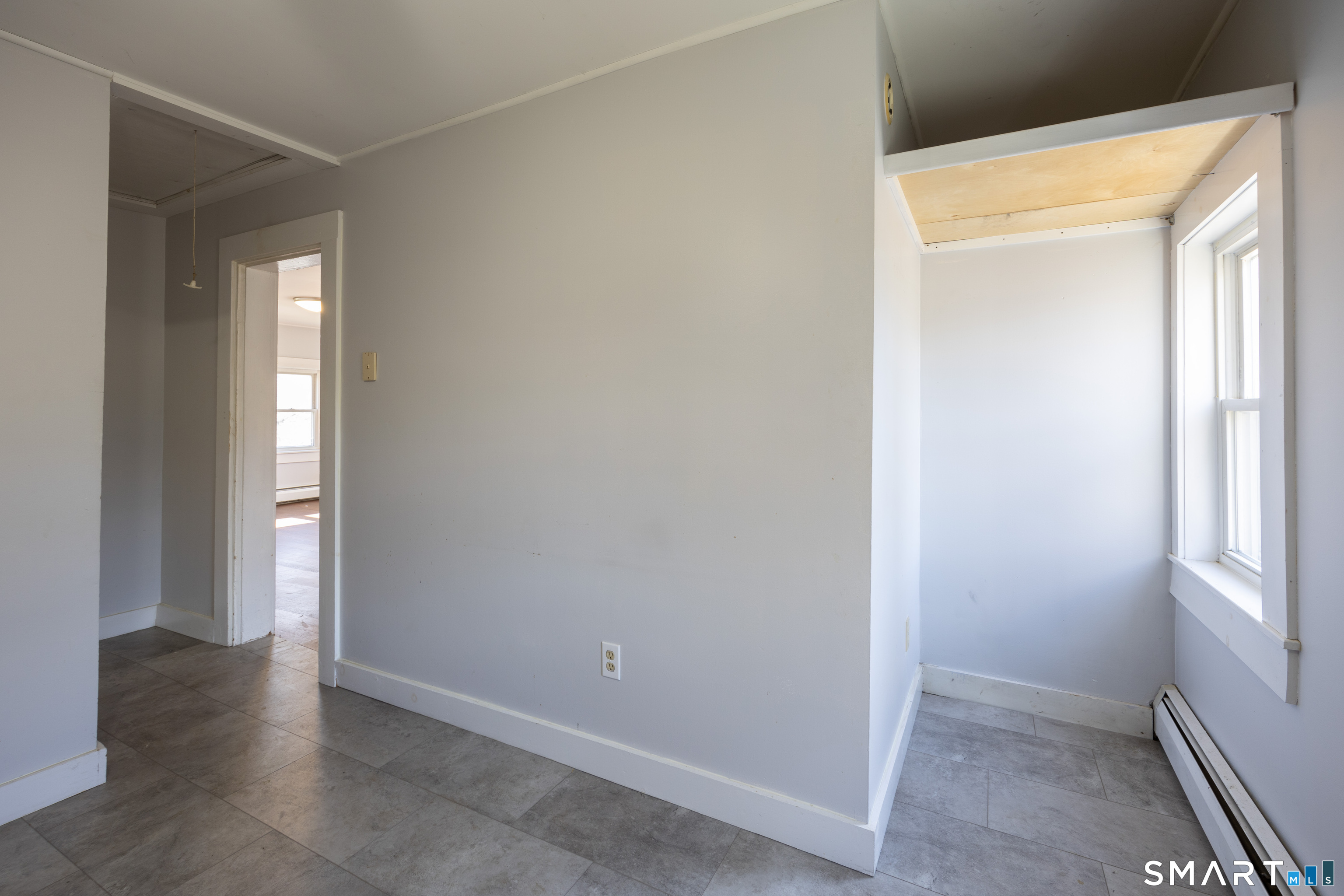 26 Harwinton Avenue