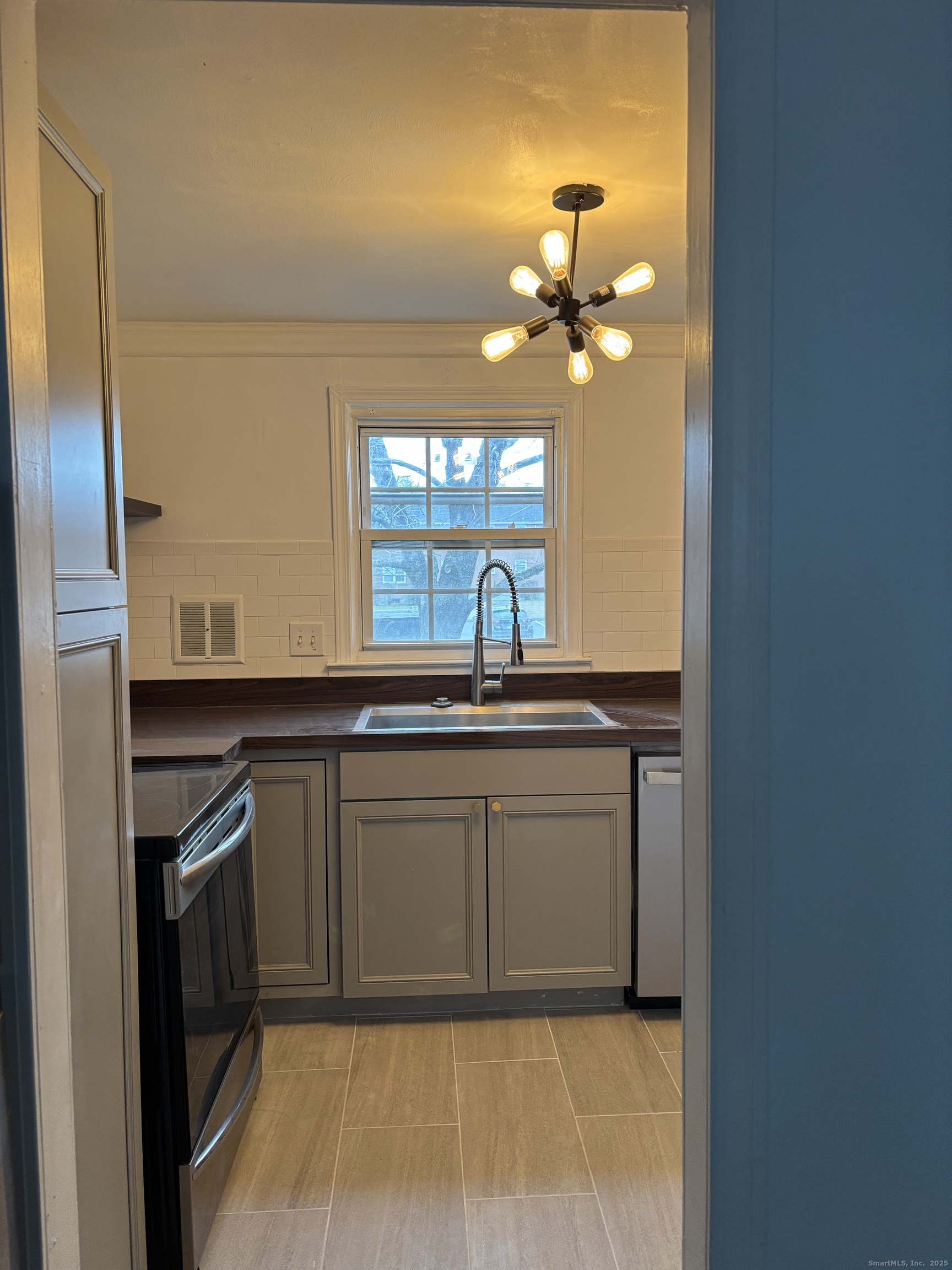 49 Grandview Drive A