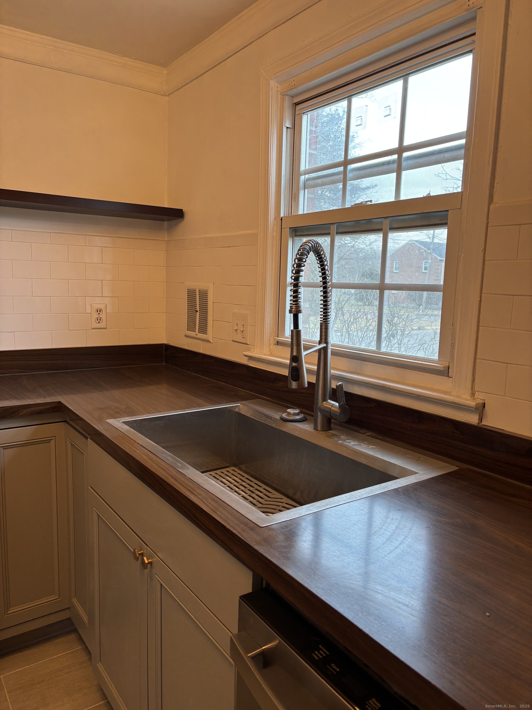 49 Grandview Drive A