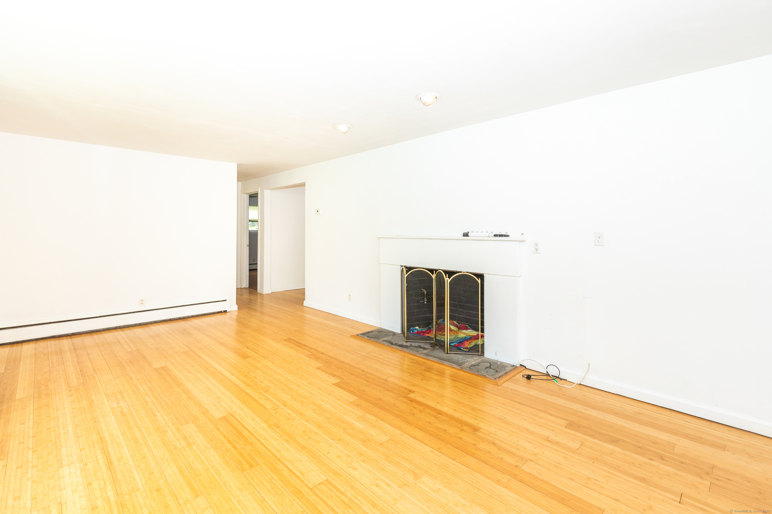 1 Knoll Drive