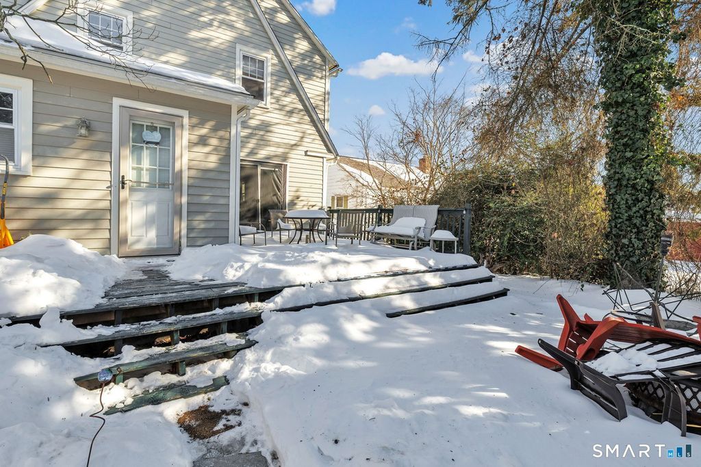 Photo of 185 Cutspring Road, Stratford, CT 06614 (MLS # 24152680)