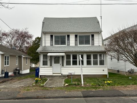 MLS: 24087638