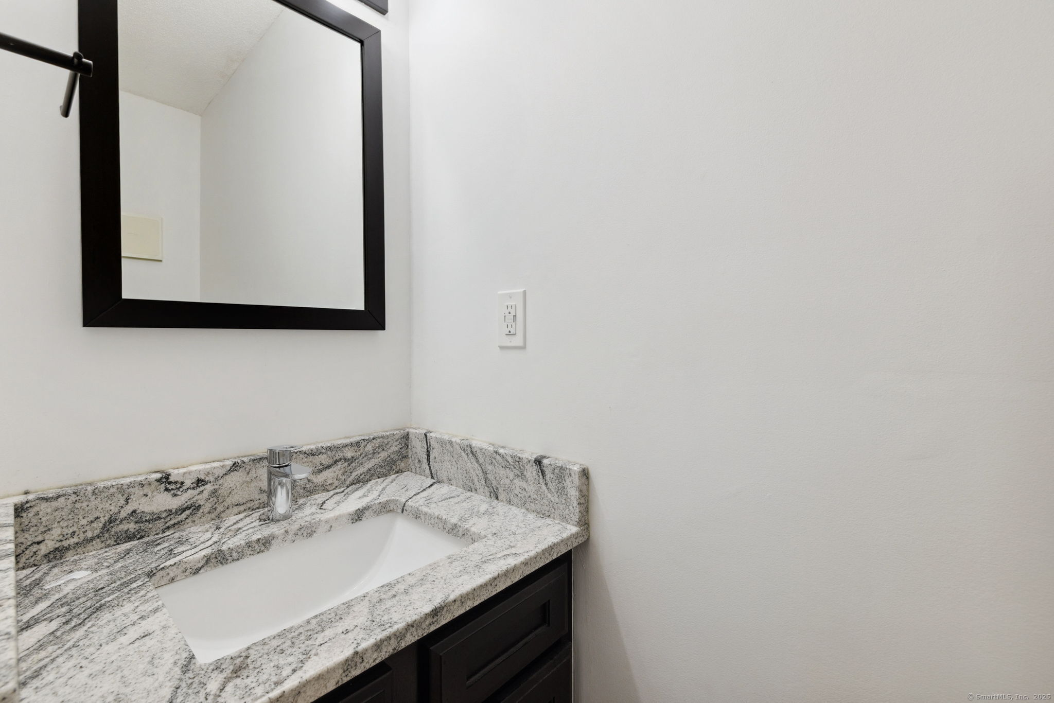 745 Merrow Road #APT 113, Coventry, Connecticut image 18
