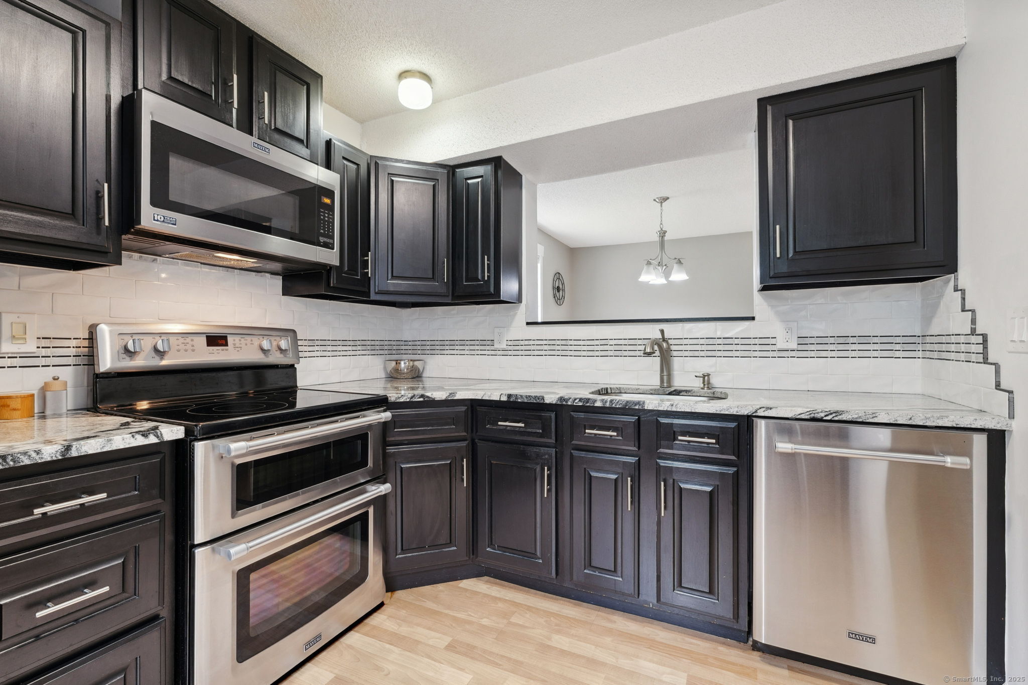 745 Merrow Road #APT 113, Coventry, Connecticut image 7