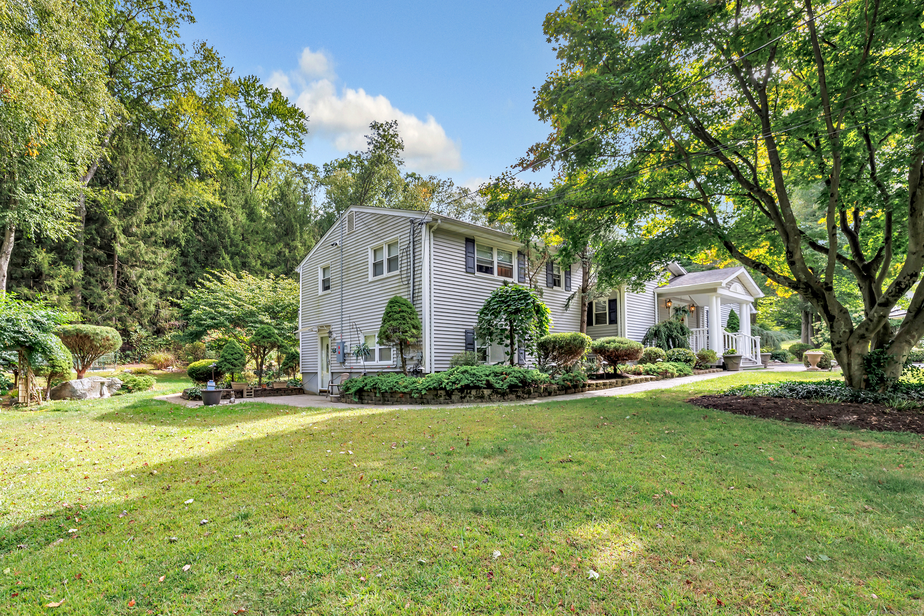 6 Daybreak Lane