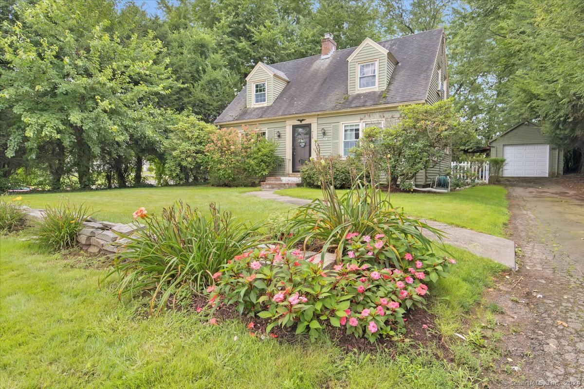 View Middletown, CT 06457 house