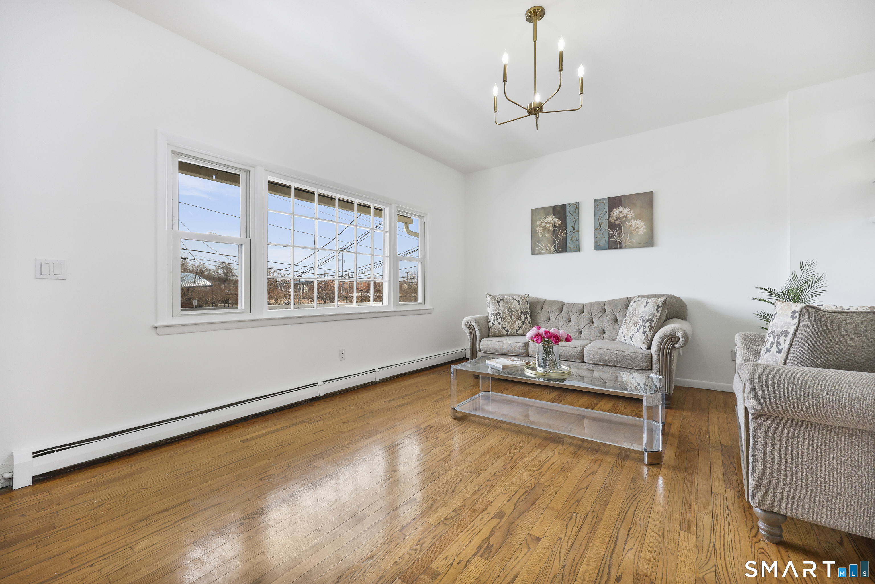 305 Mill Rock Road 305