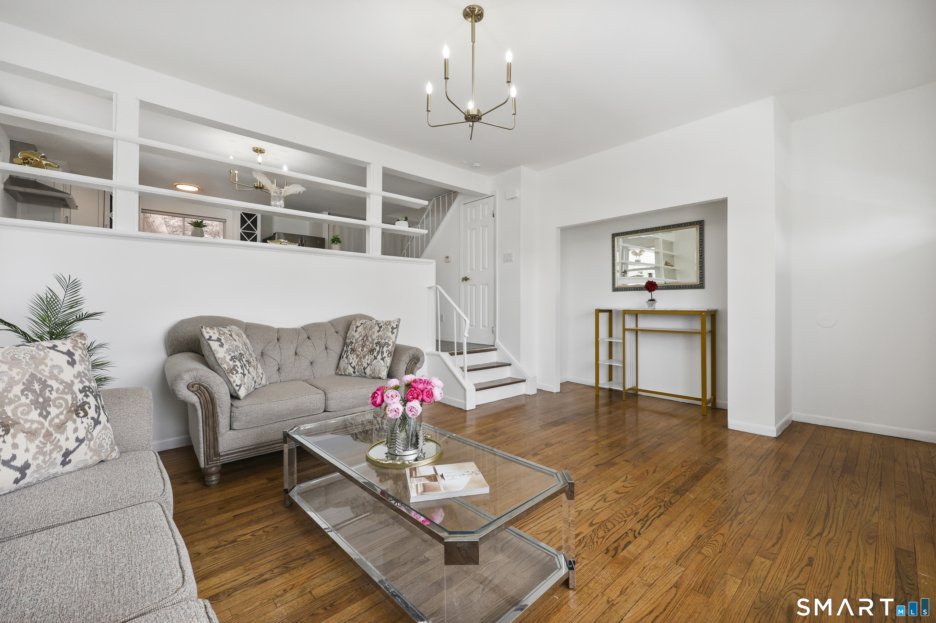 305 Mill Rock Road 305