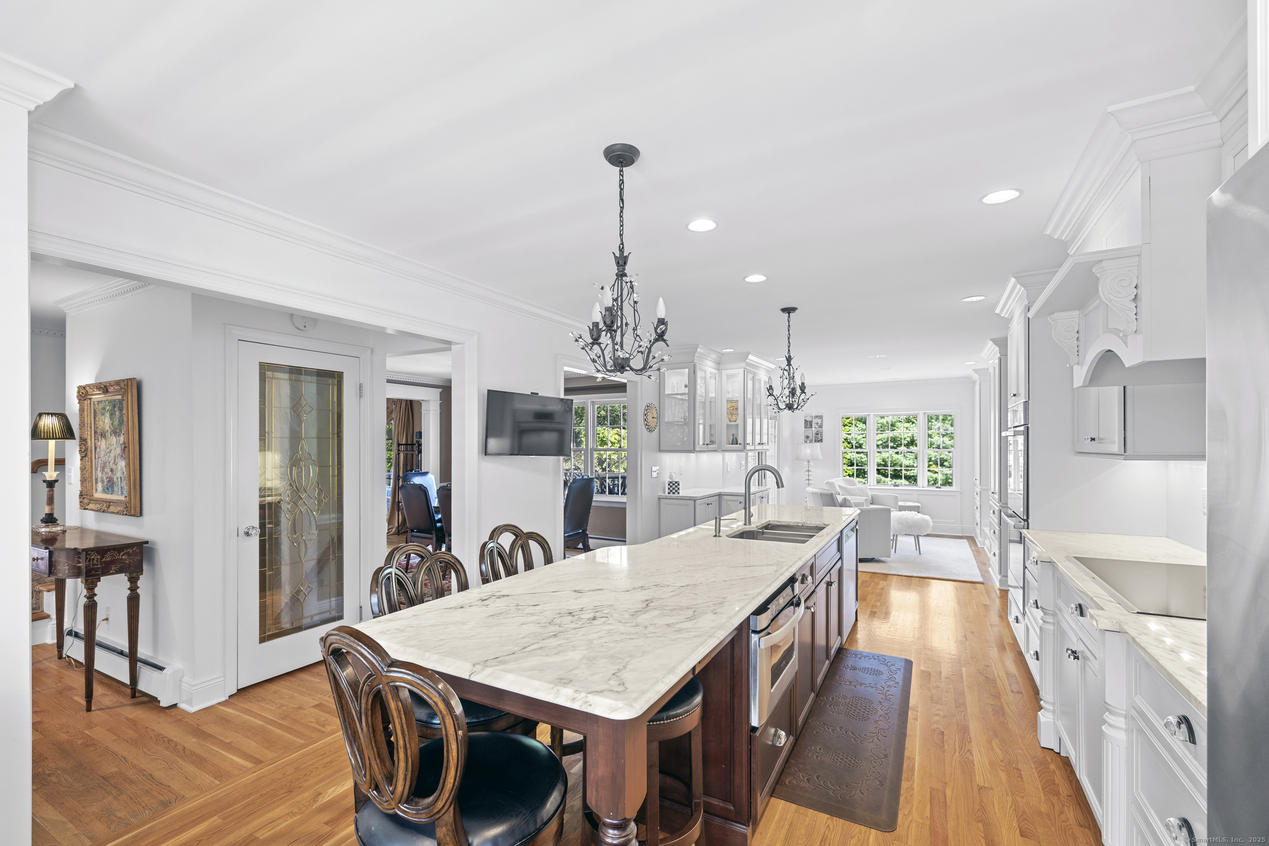 60 Sylvan Road North
