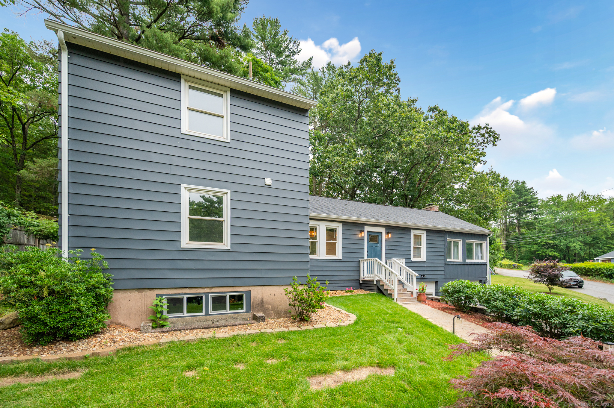 16 Pine Road