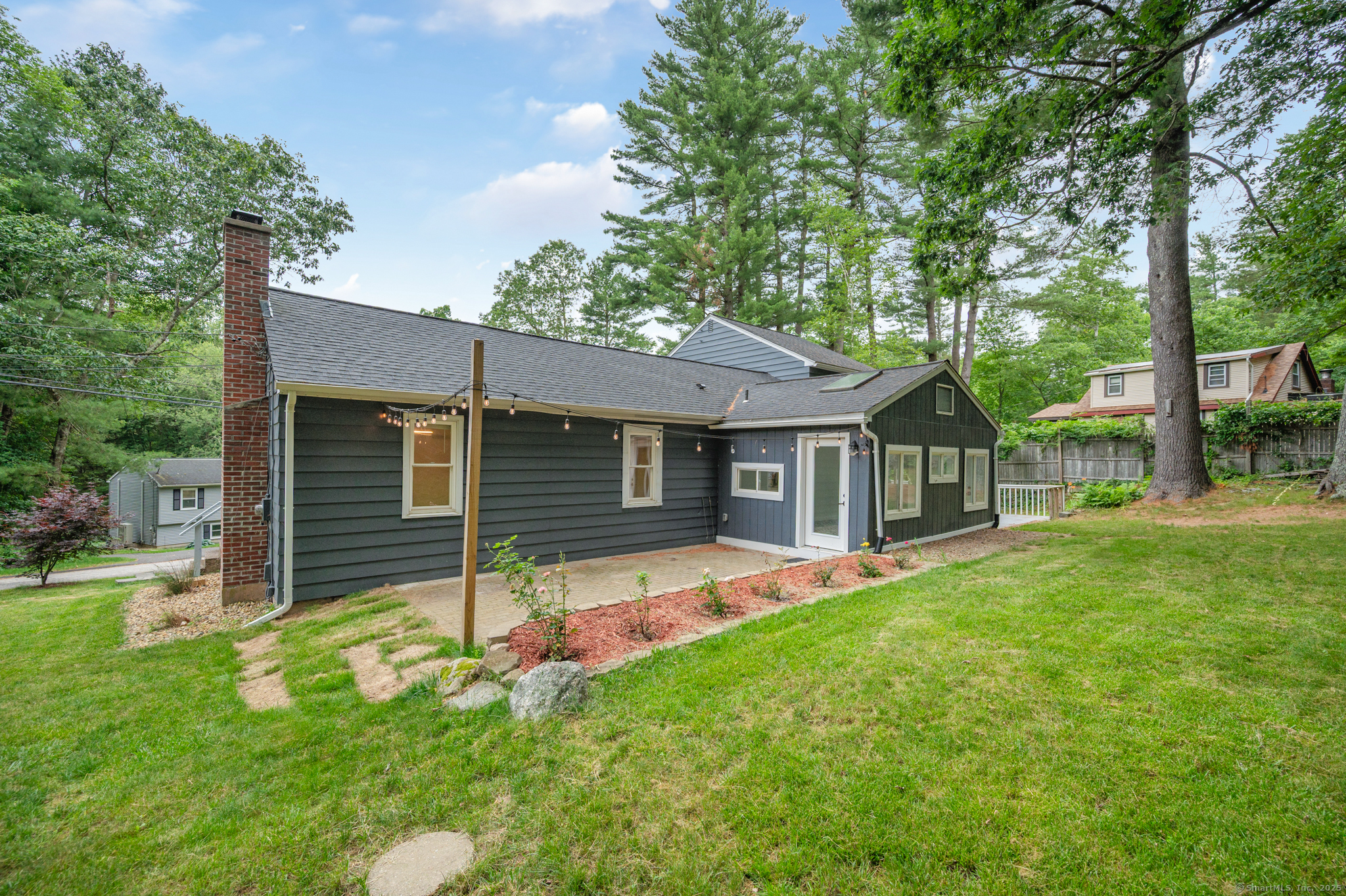 16 Pine Road