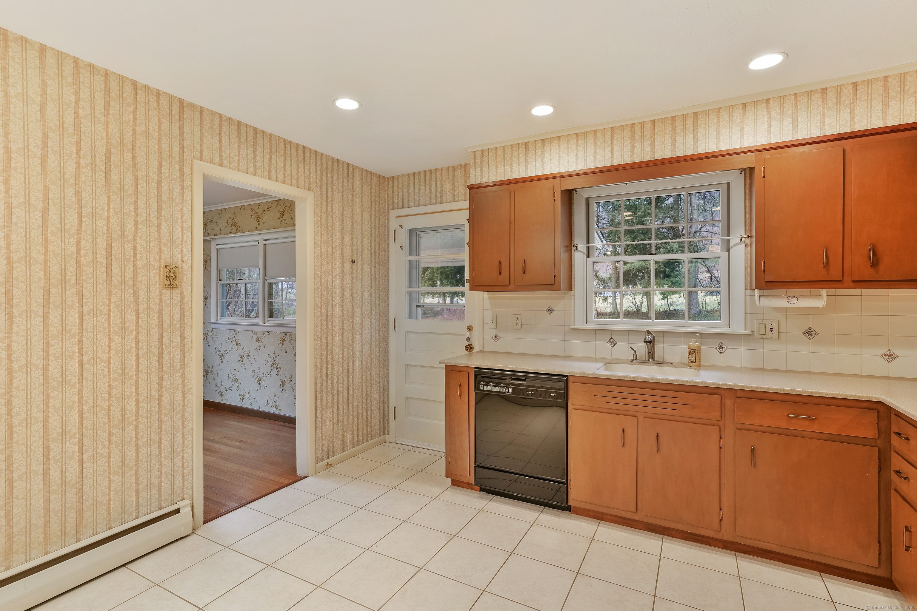 279 Mountain Road, Cheshire, Connecticut image 12
