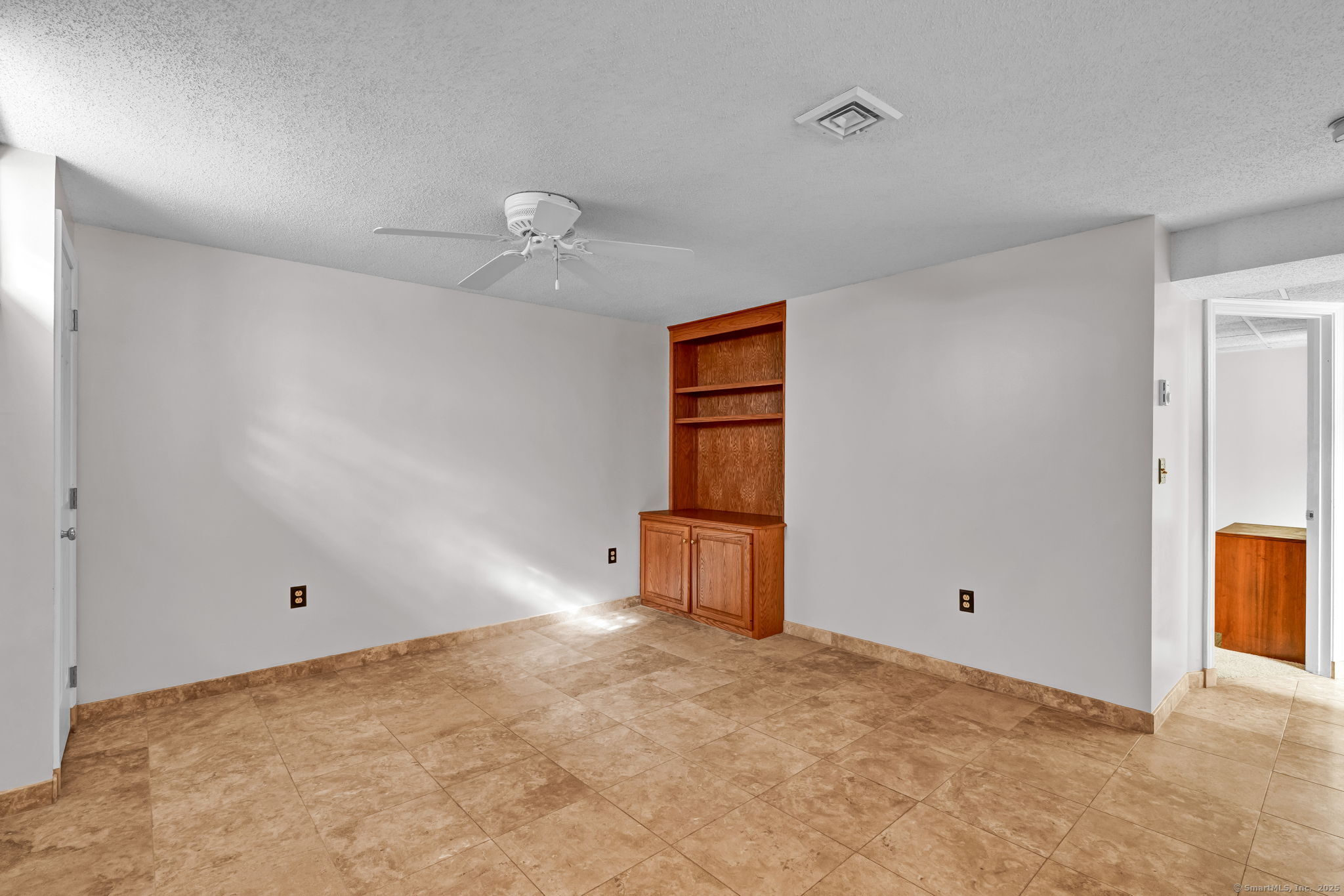 189 Redstone Hill Road #7, Bristol, Connecticut image 25
