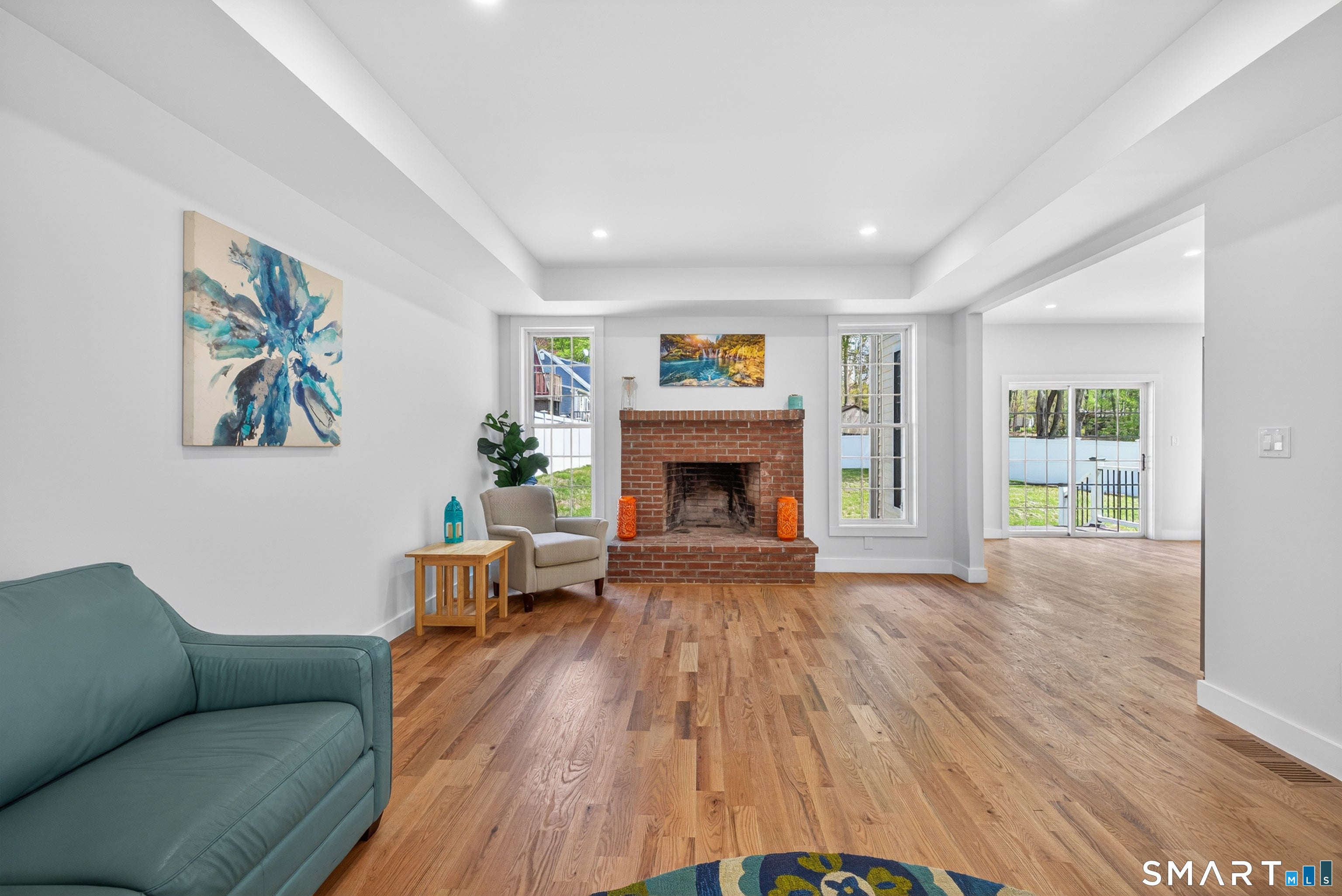 367 South End Road
