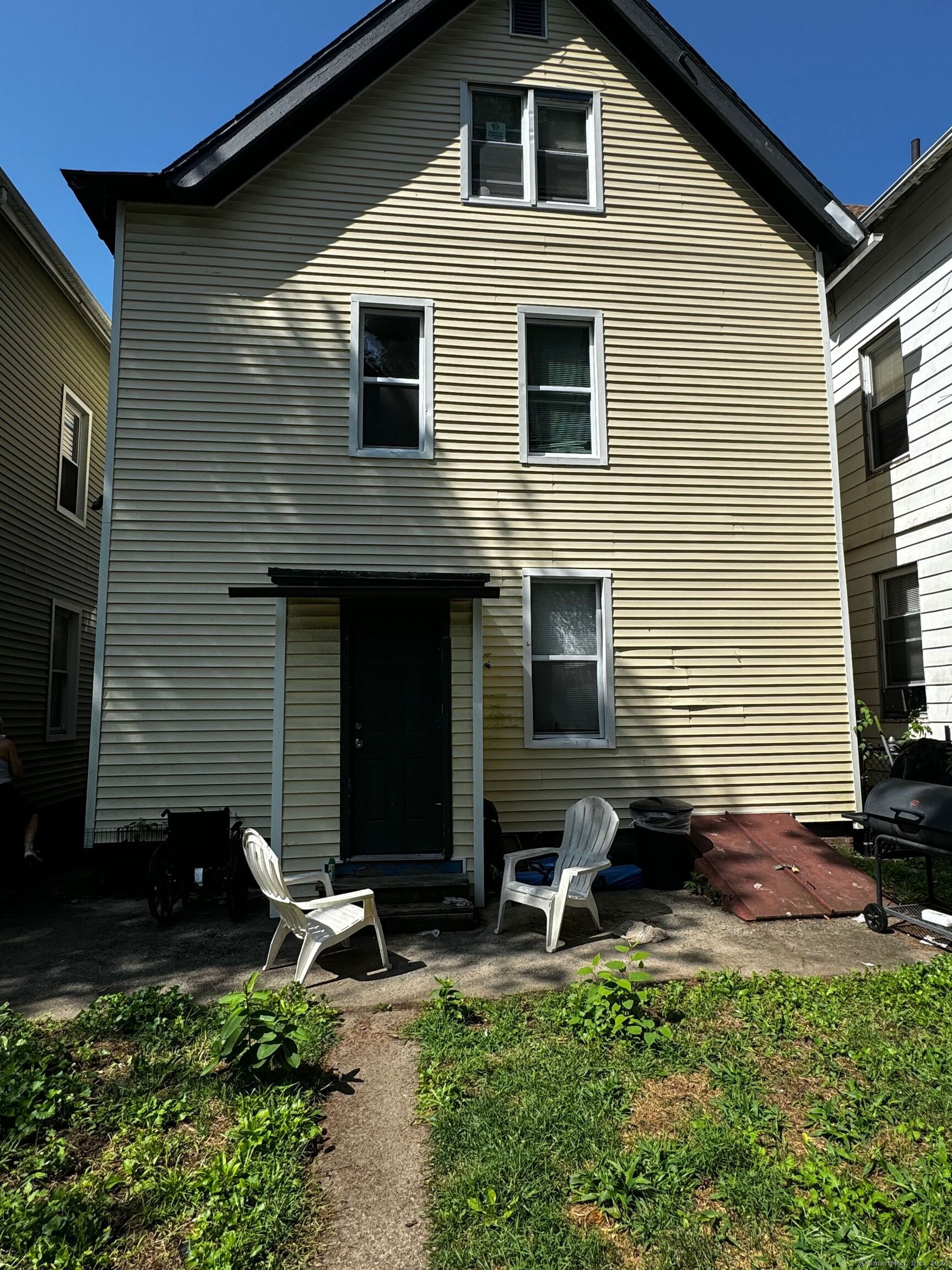 New Haven, Connecticut 06513, United States, 5 Bedrooms Bedrooms, ,3 BathroomsBathrooms,Residential,Active,44361