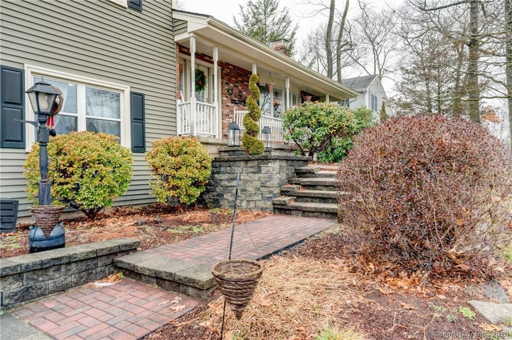 Photo of 265 Back Lane, Newington, CT 06111 (MLS # 24132770)