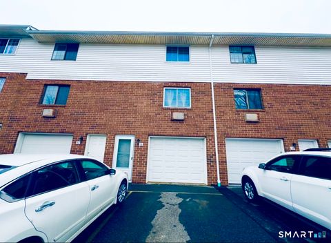 Condo For Sale - 519 Scott Road #58<br/> Waterbury, CT 06705