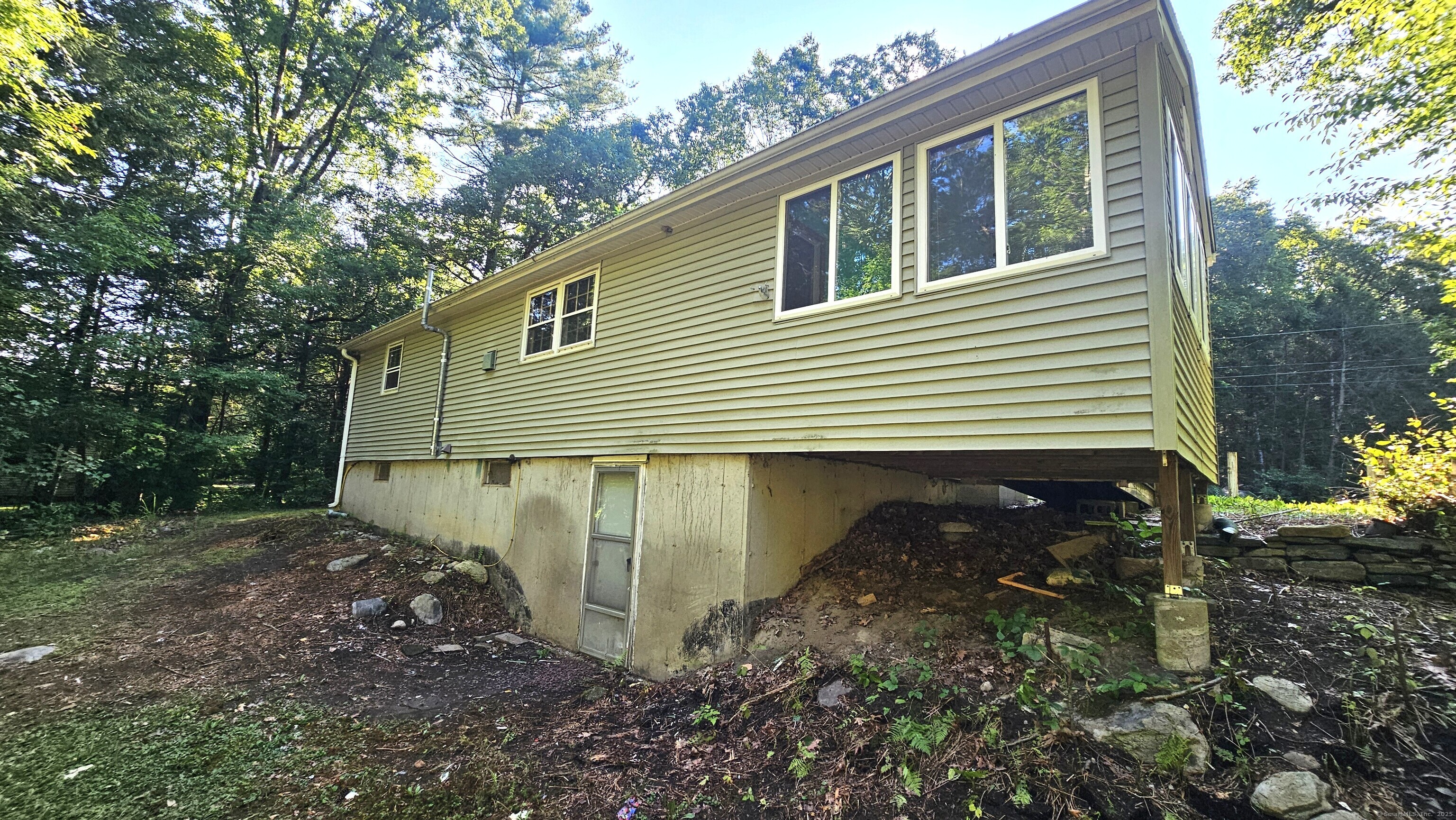 10 Laurel Lane