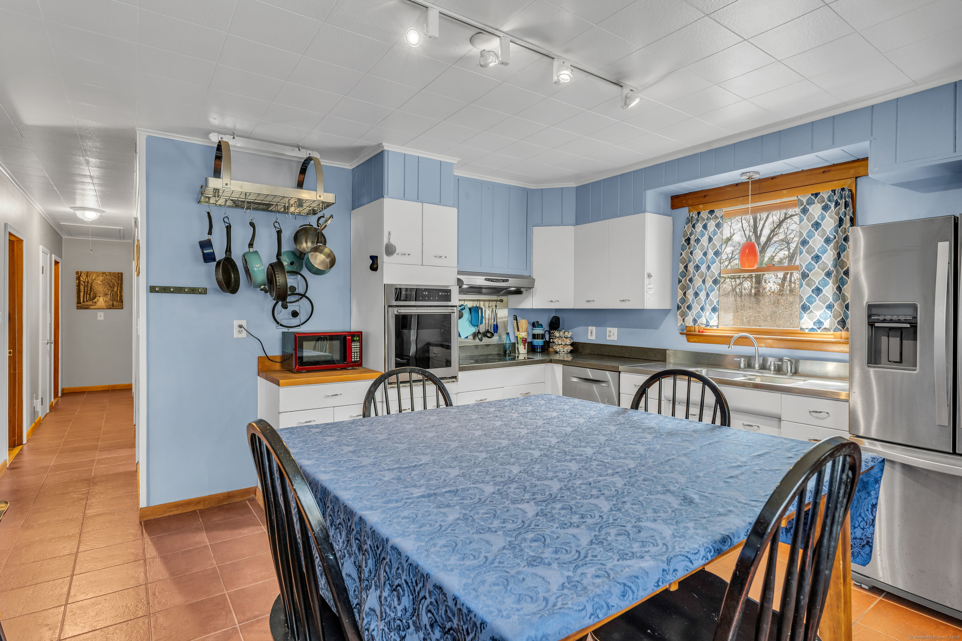 235 Woodland Road, Guilford, Connecticut image 9