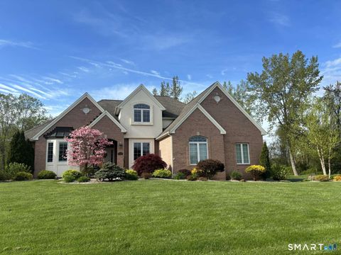 Homes For Sale - 5 Westmont Road<br/> Wethersfield, CT 06109