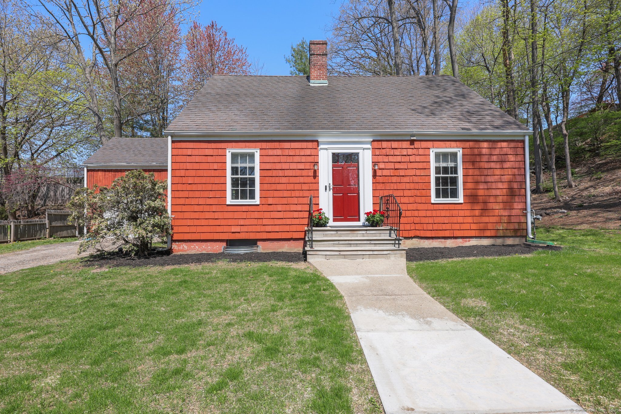 Property for Sale at Parkhill Avenue, Norwalk, Connecticut - Bedrooms: 2 
Bathrooms: 1 
Rooms: 4  - $549,000