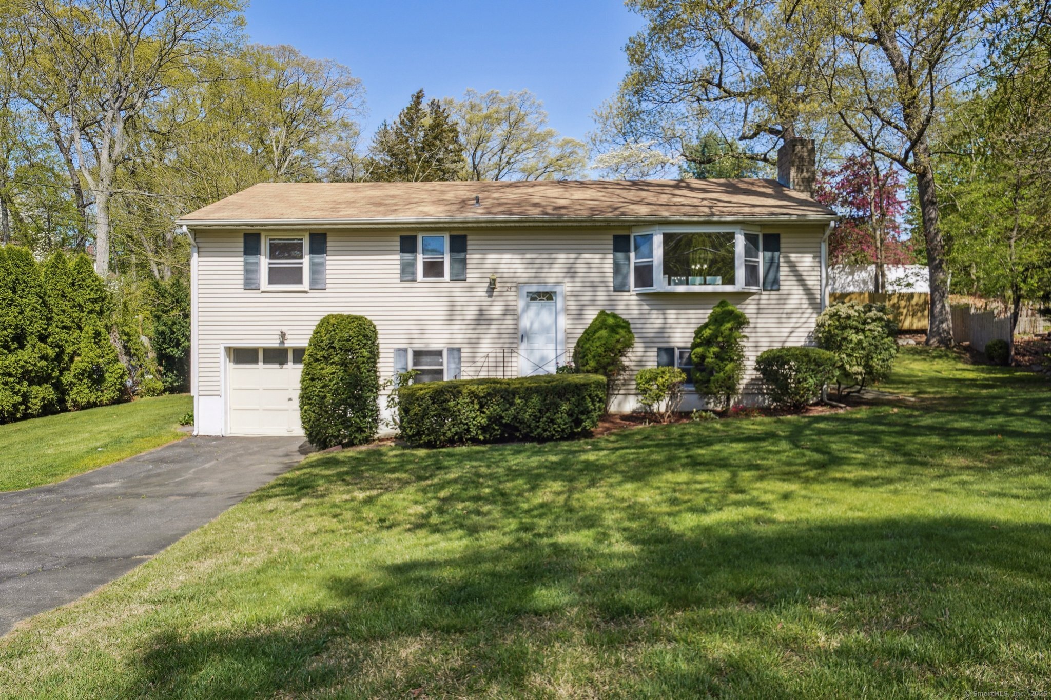 Property for Sale at Styles Lane, Norwalk, Connecticut - Bedrooms: 3 
Bathrooms: 2 
Rooms: 6  - $749,990