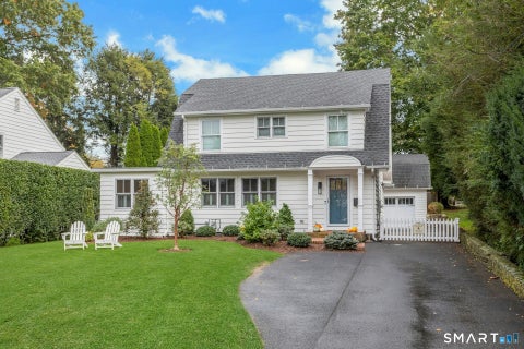 Photo of 121 Old Post Road, Fairfield, CT 06824 (MLS # 24215183)