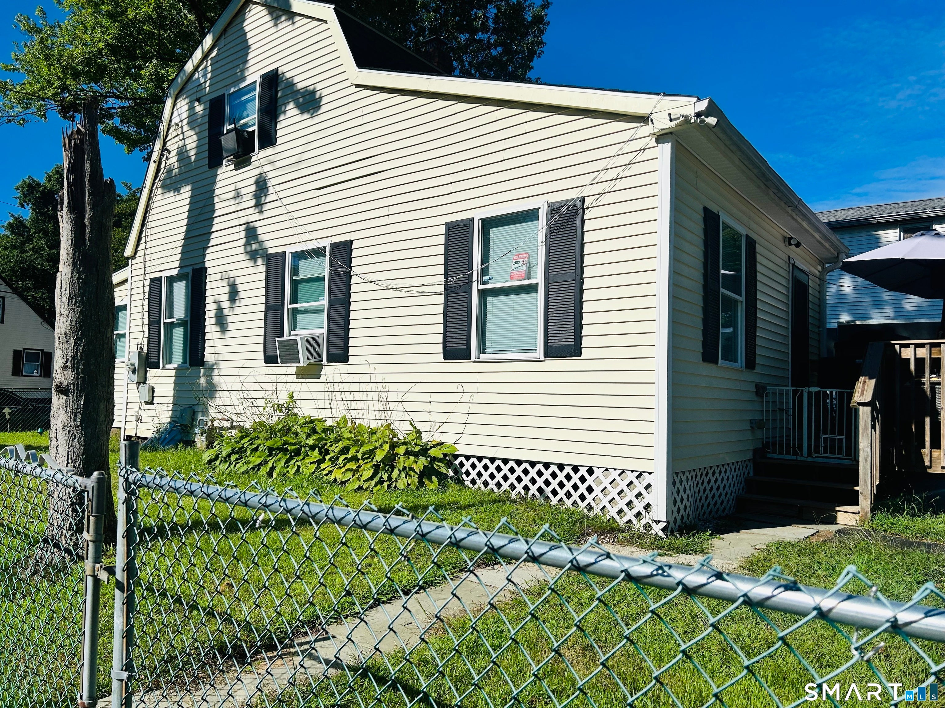2 Simpson Street
