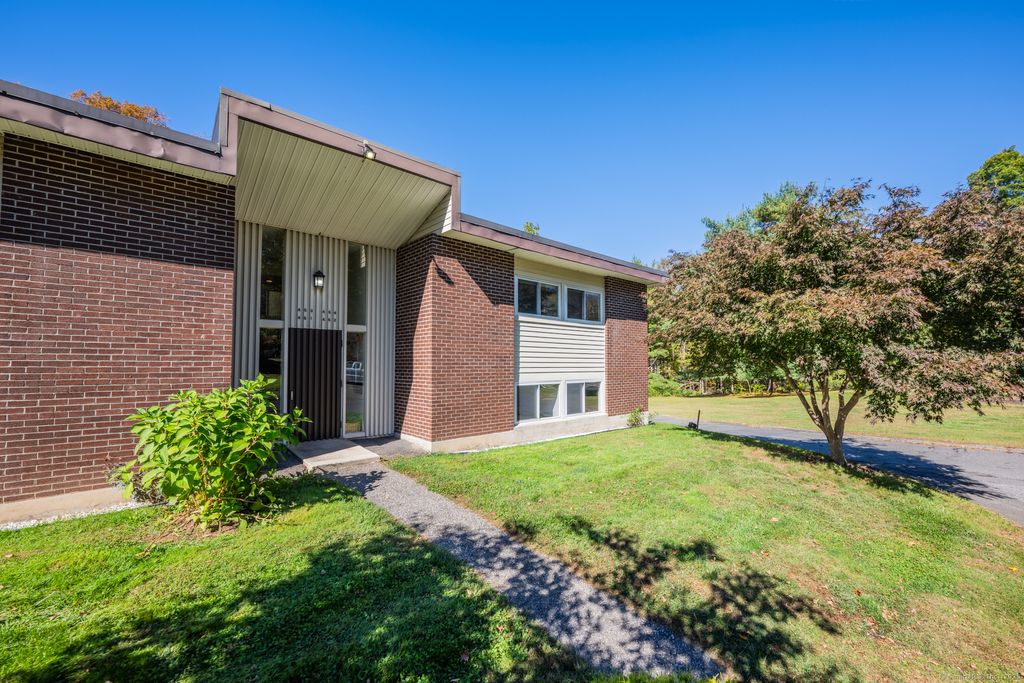 Photo of 229 Bacon Pond Road #APT 454, Woodbury, CT 06798 (MLS # 24133060)